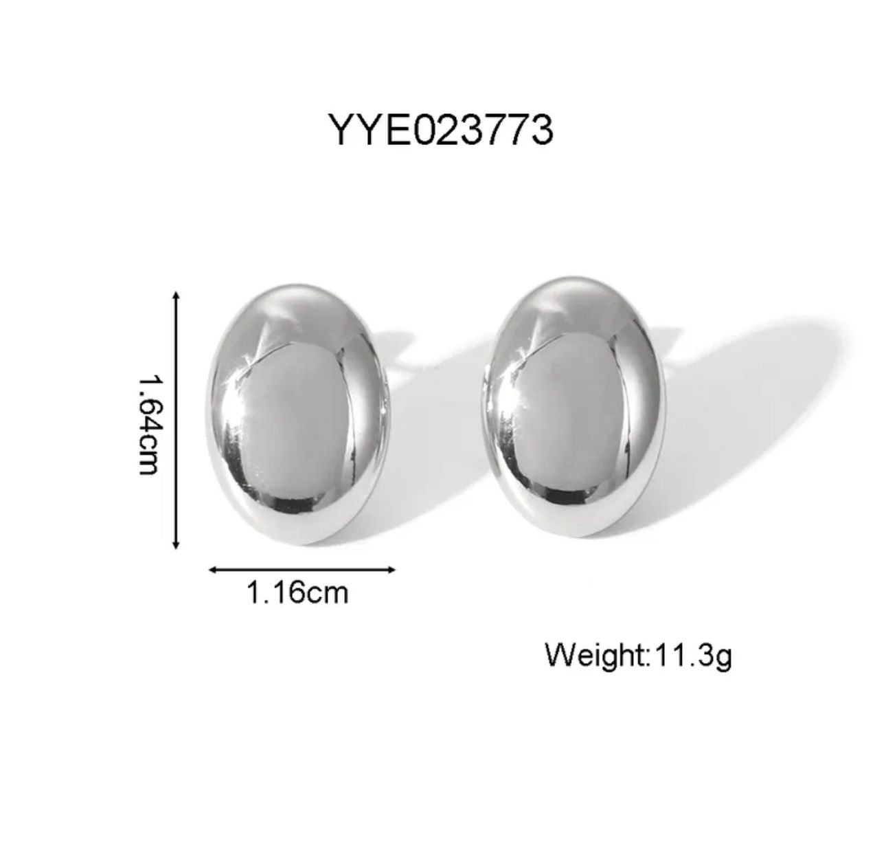 Set plateado con óvalo delicado