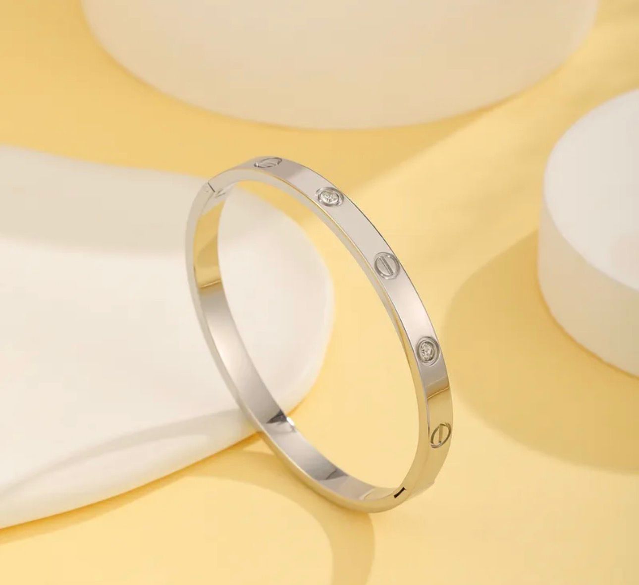 Brazalete Elegancia Plateada