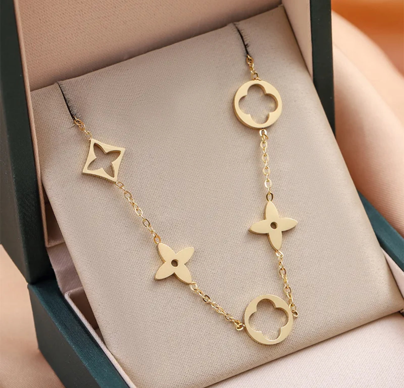 Aretes romance de noche