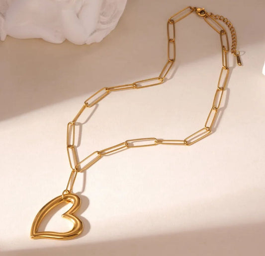 Collar corazón sólido