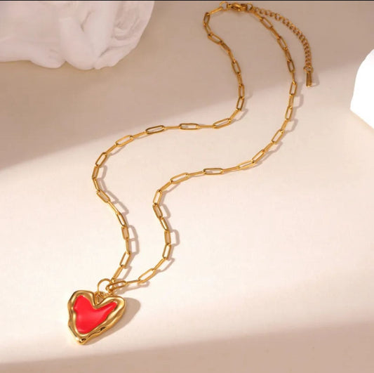 Collar corazón rojo
