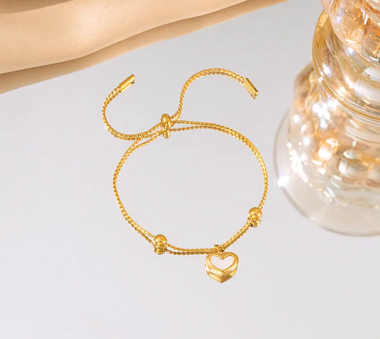 Set dorado con corazón