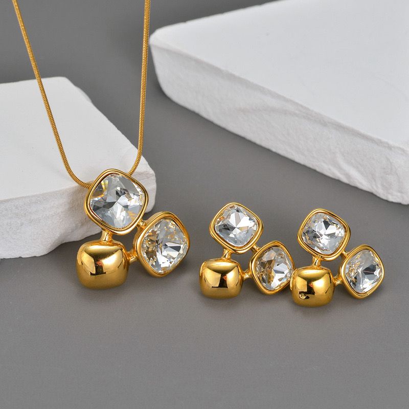 Set con tres cuadros