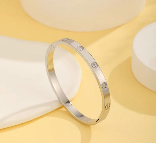 Brazalete Elegancia Plateada